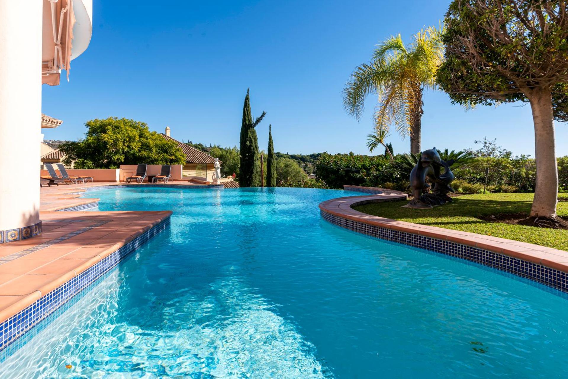Luxury Villa Robledal By Mabiente - Views Of The Sea And The Golf Course Марбеля Екстериор снимка